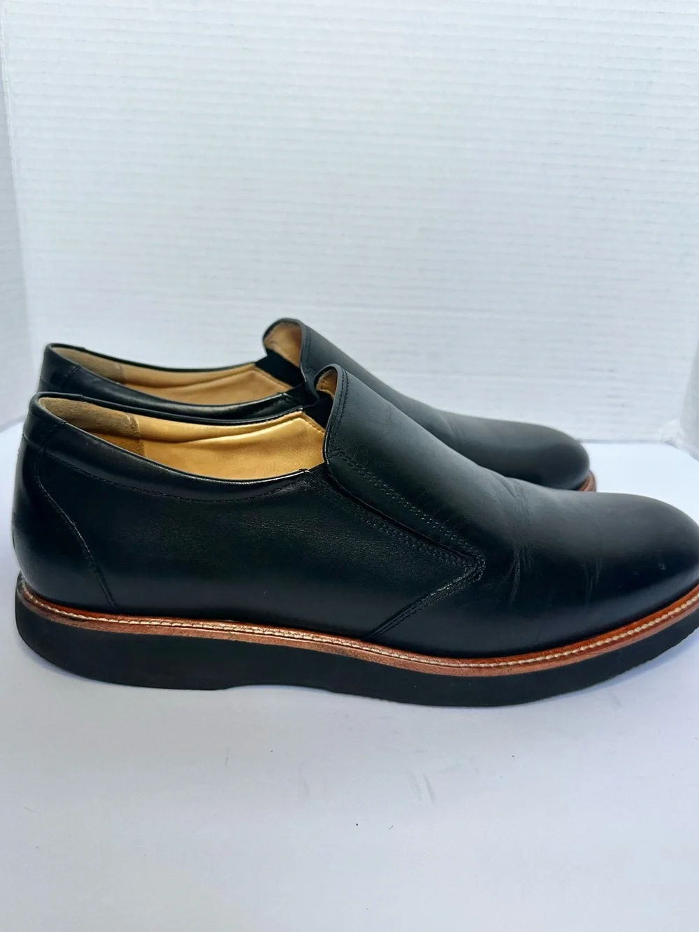 Samuel Hubbard Men's Black Frequent Traveler Slip On Loafers- Size 11